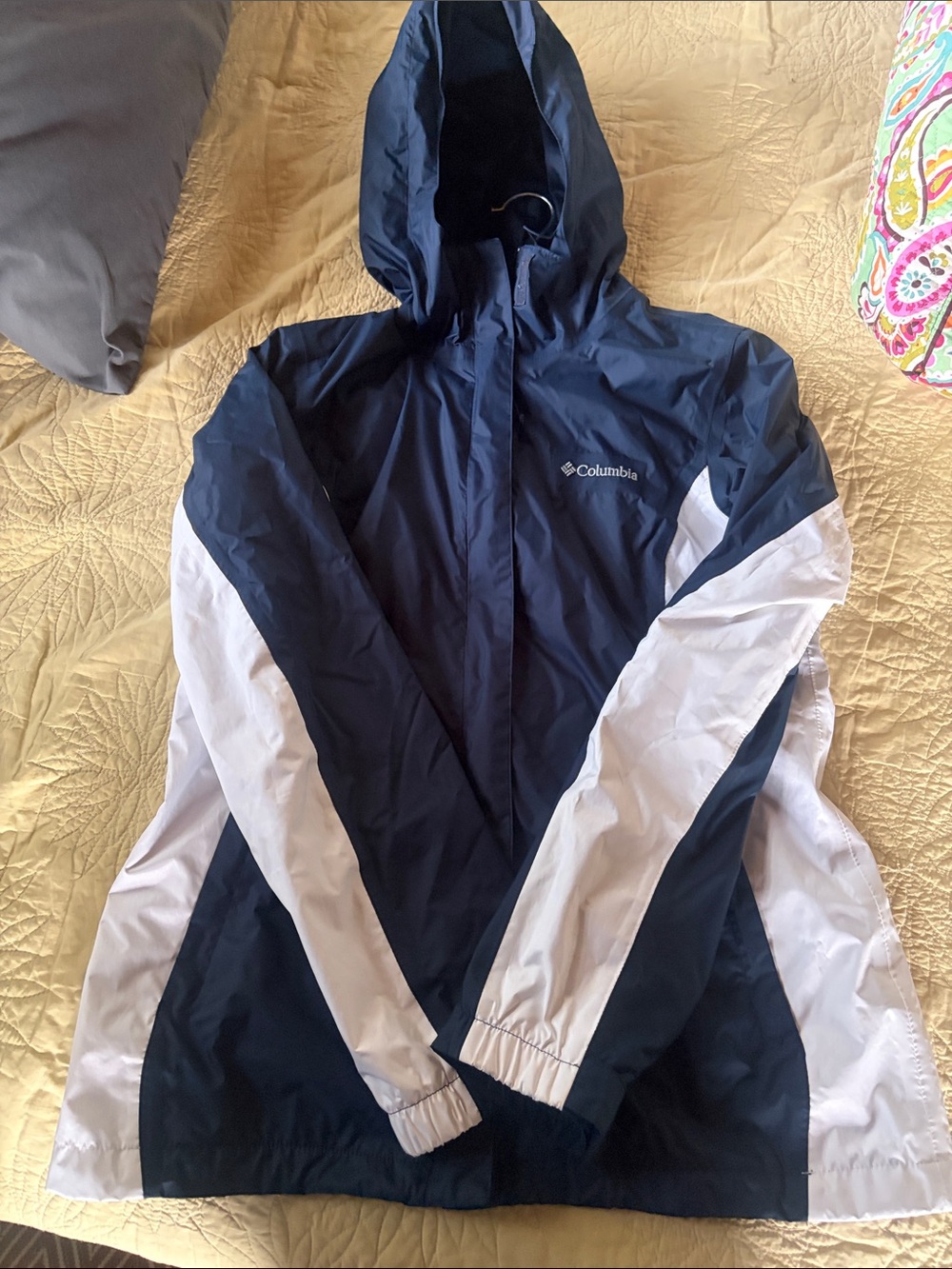Columbia Navy and White Hooded Windbreaker